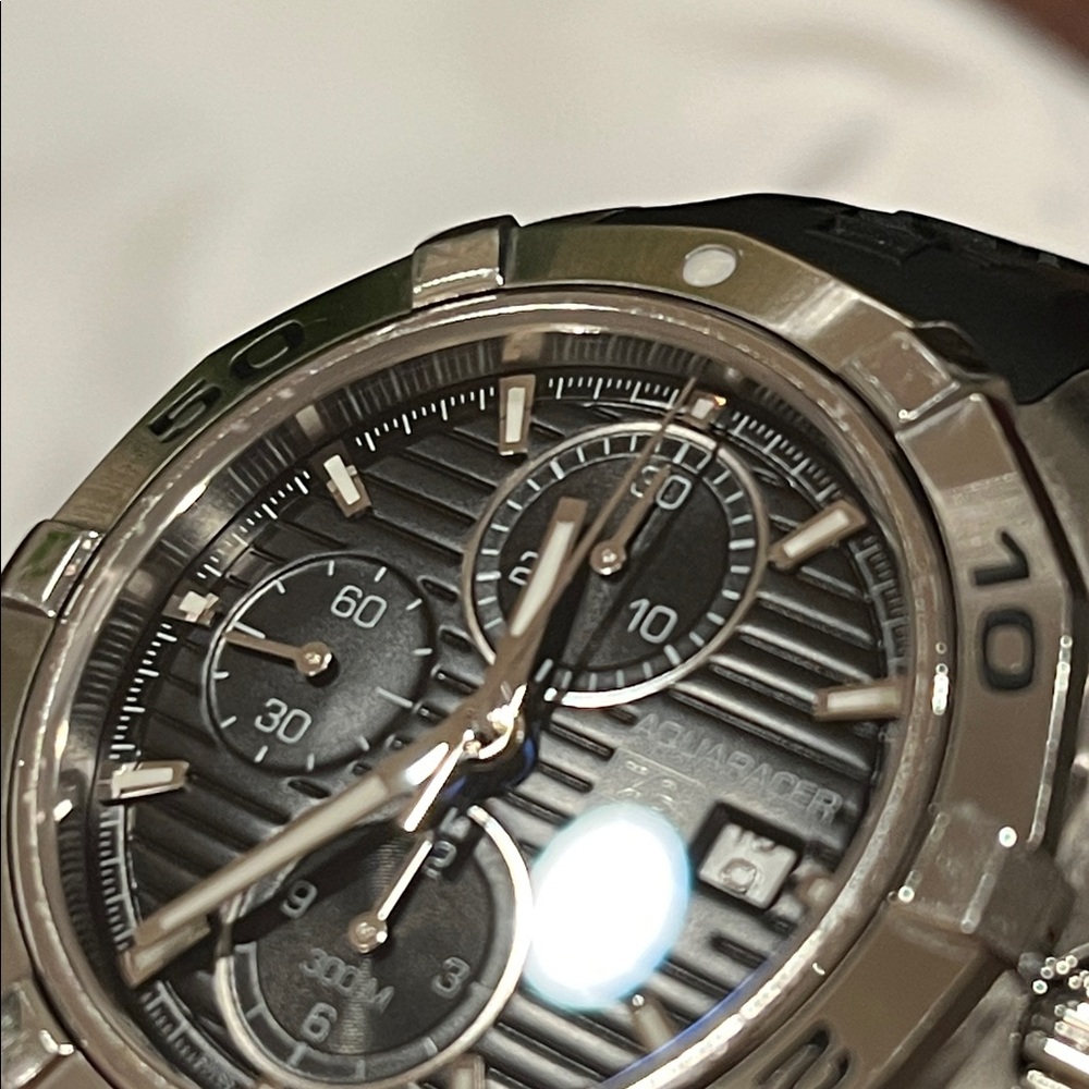 TAG Heuer Aquaracer Black and Silver Chronograph - Picture 10 of 14
